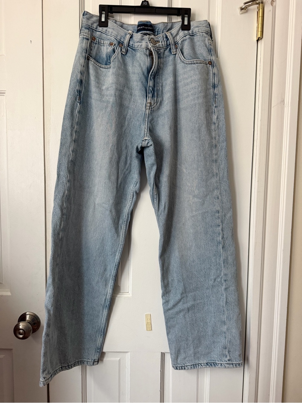 Light Blue Women’s Relaxed Straight Aeropostale Jeans